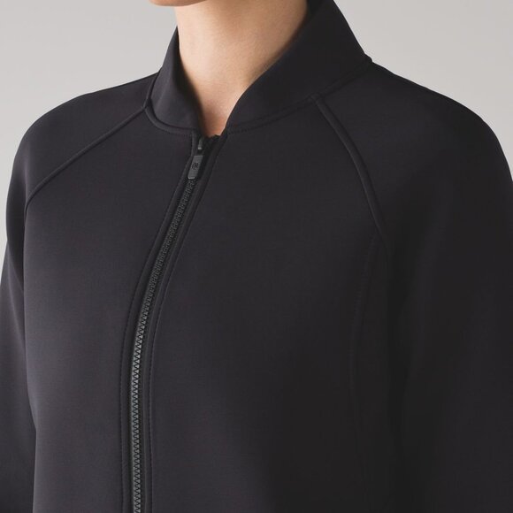 Lululemon Black Embrace The Space Jacket - Picture 2 of 11